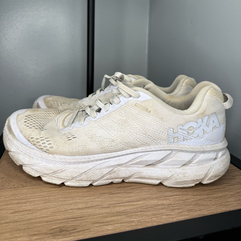 Hoka One One Men’s Clifton 6 Athletic Shoes